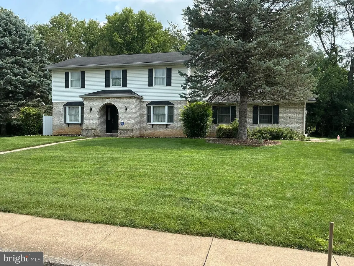 743 Sherwood Dr, Carlisle, PA 17013 - #1