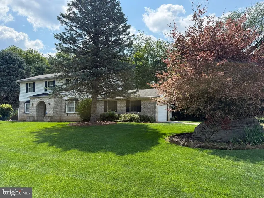 743 Sherwood Dr, Carlisle, PA 17013 - #3