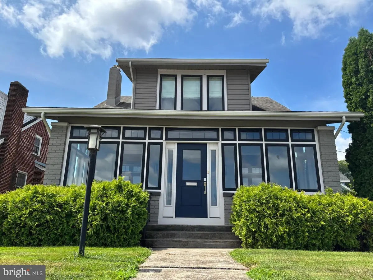 632 N Front St, Wormleysburg, PA 17043 - #1