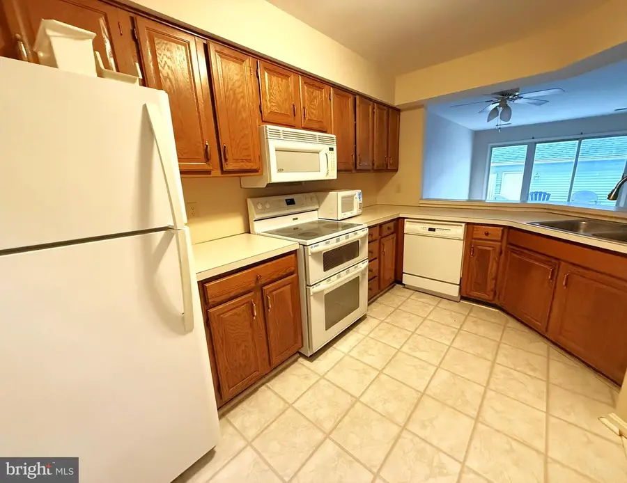 5446 Oxford Dr, Mechanicsburg, PA 17055 - #2