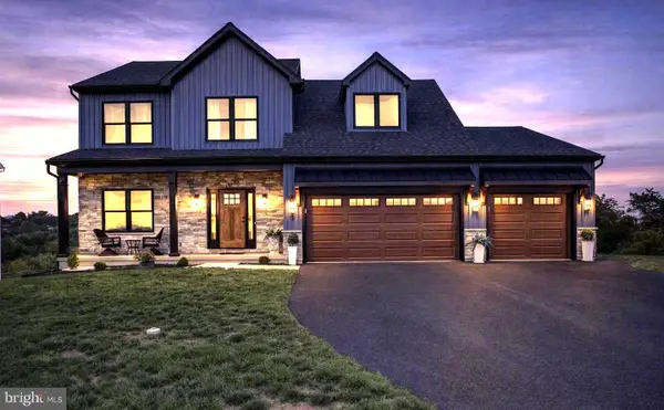 7 Brubacker Dr, CARLISLE, PA 17013