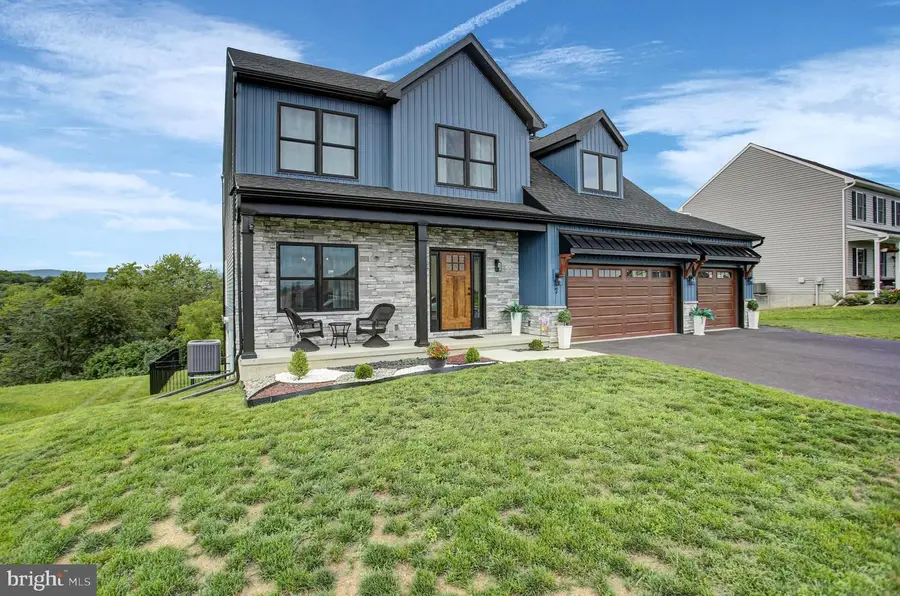 7 Brubacker Dr, Carlisle, PA 17013 - #3