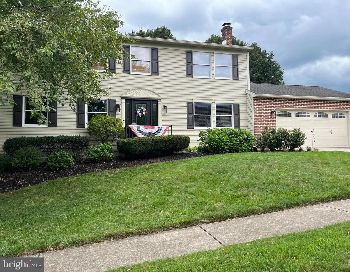 3501 Raintree Ln, Mechanicsburg, PA 17050 - #1