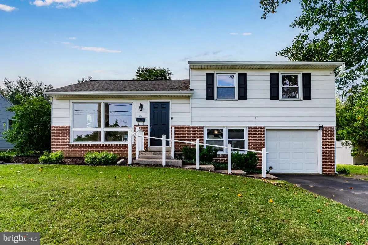 102 E Woodland Dr, Mechanicsburg, PA 17055 - #1