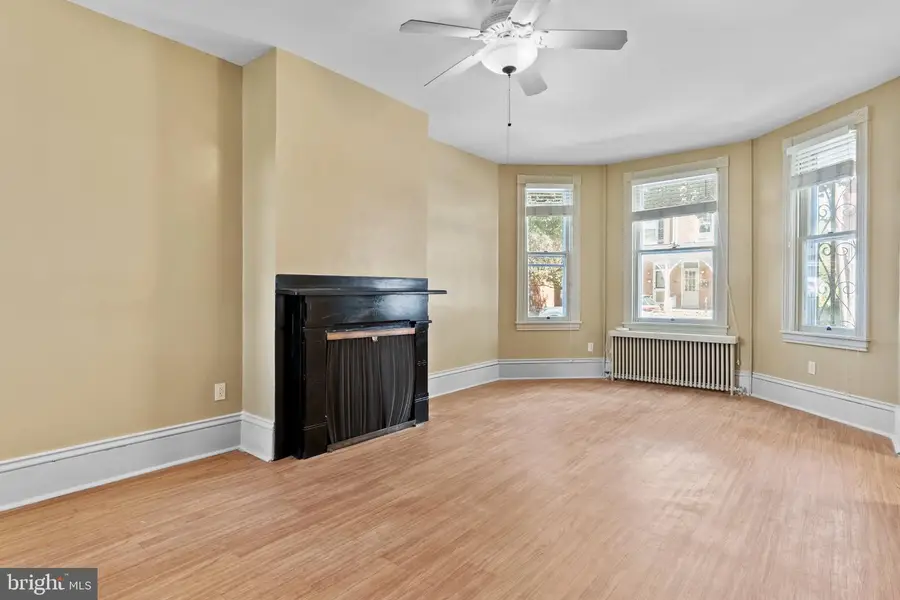 214 N College St, Carlisle, PA 17013 - #3