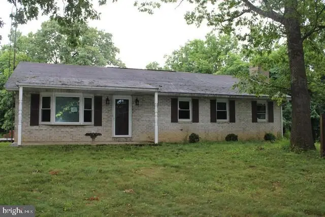 63 Carpenter Ln, Newburg, PA 17240 - #1
