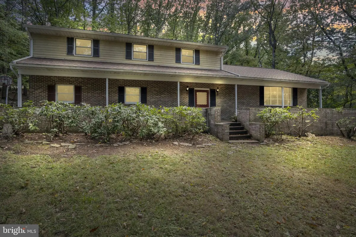 1327 Kuhn Rd, Boiling Springs, PA 17007 - #1