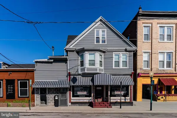 215 3rd St, NEW CUMBERLAND, PA 17070