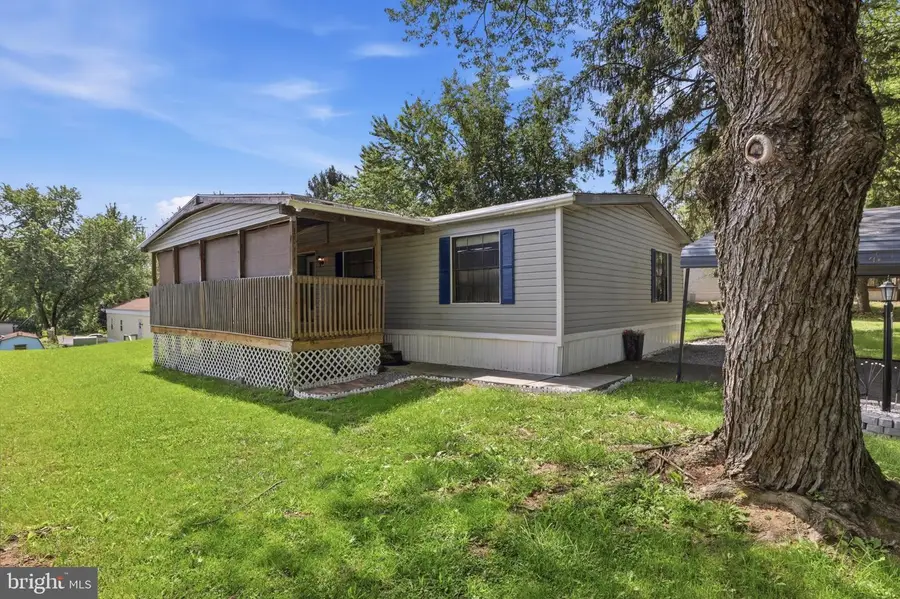 22 Magnolia Ln, Carlisle, PA 17015 - #2