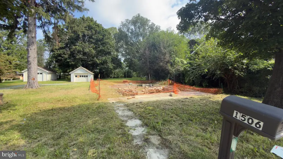 1506 W Trindle Rd, Carlisle, PA 17015 - #2