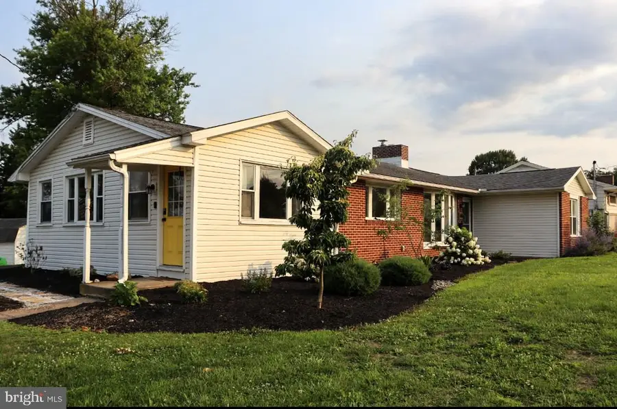 400 Beacon Hill Rd, New Cumberland, PA 17070 - #2