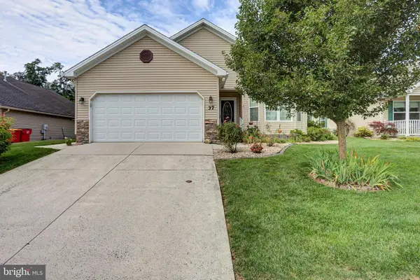 37 Colonial Ct, SHIPPENSBURG, PA 17257