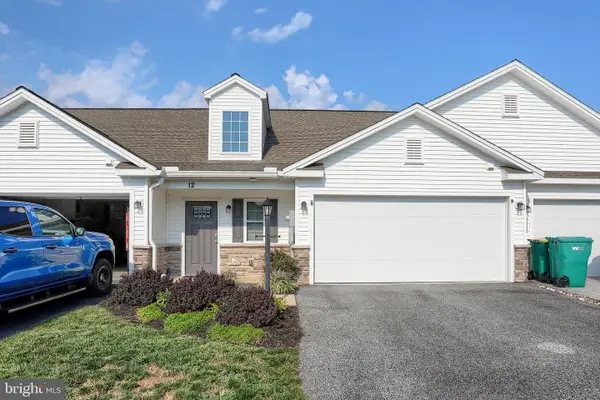 12 Group Court Ct, MOUNT HOLLY SPRINGS, PA 17065