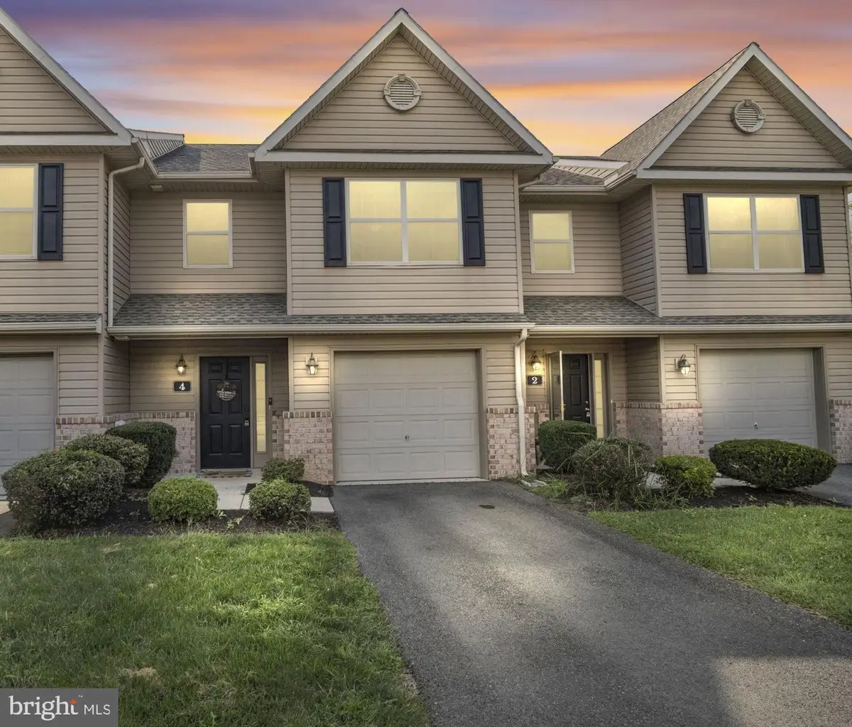 4 Brook Side Dr, Carlisle, PA 17013 - #1
