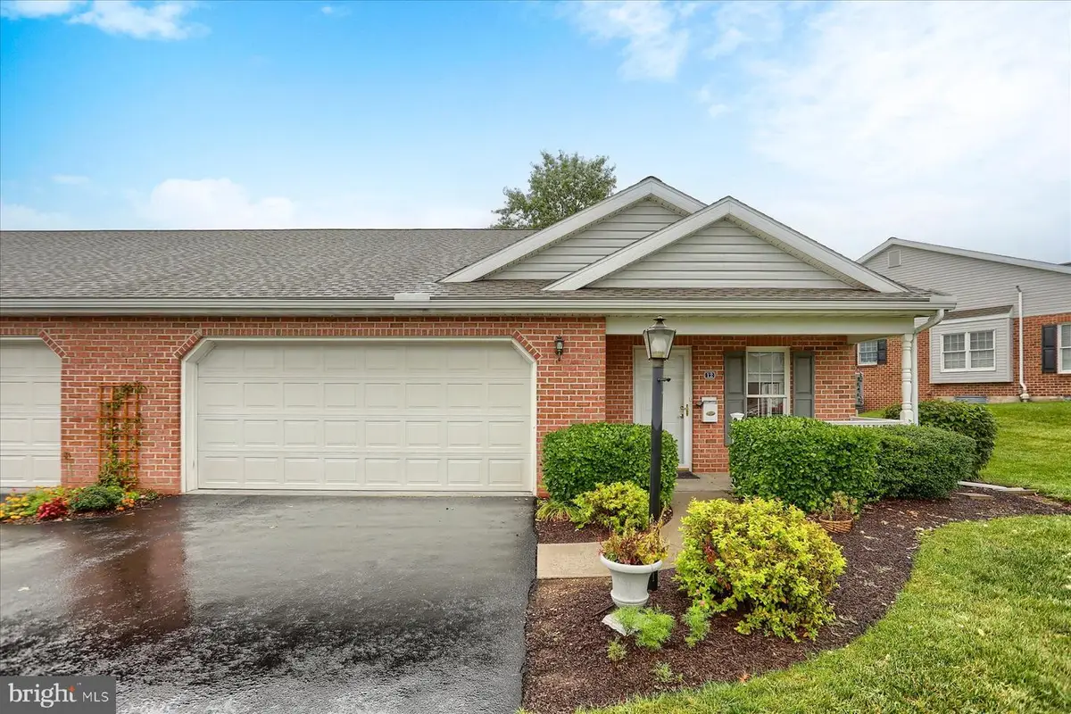 12 Creek Bank Dr, Mechanicsburg, PA 17050 - #1