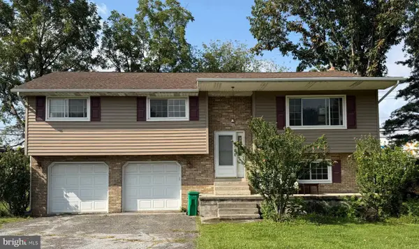 515 Thornwood Ln, CARLISLE, PA 17013