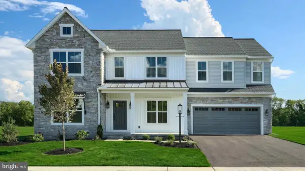 2231 S Autumn Chase Dr, MECHANICSBURG, PA 17055