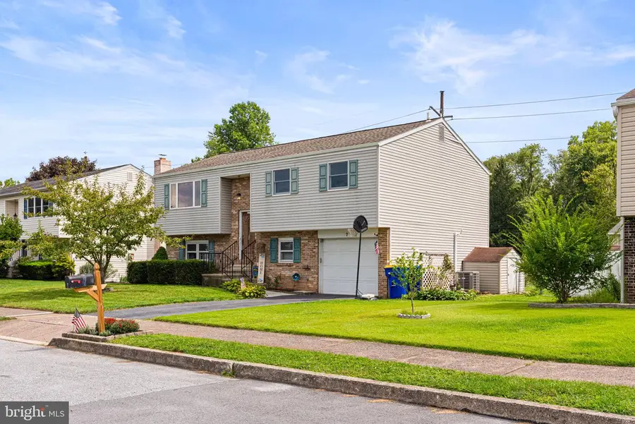 7 Sherwood Dr, Mechanicsburg, PA 17055 - #2