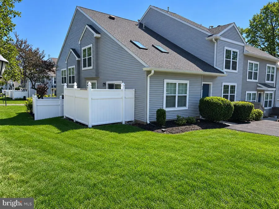 50 Courtyard Dr, Carlisle, PA 17013 - #2