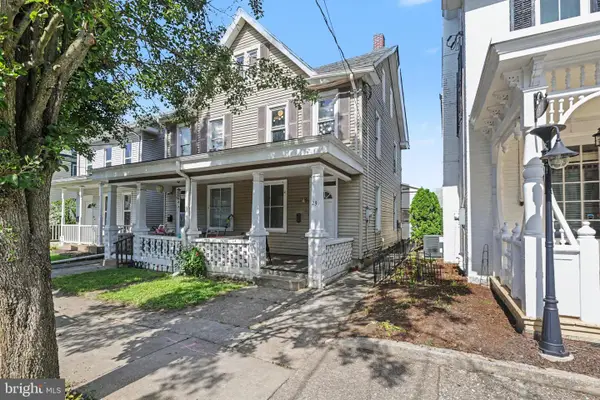 29 S 2nd St, WORMLEYSBURG, PA 17043