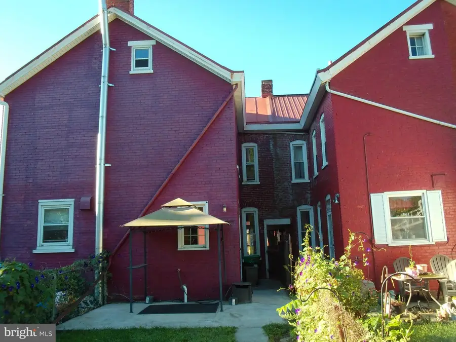 333 E Louther St, Carlisle, PA 17013 - #3