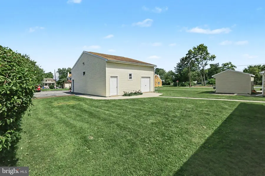 121 E Factory St, Mechanicsburg, PA 17055 - #2