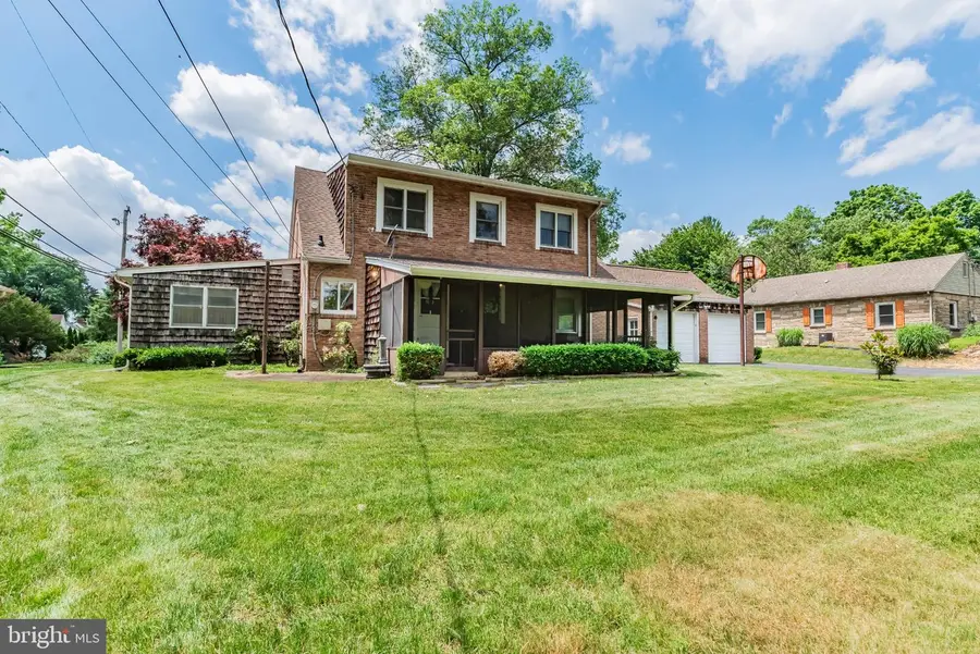 519 Devon Rd, Camp Hill, PA 17011 - #2
