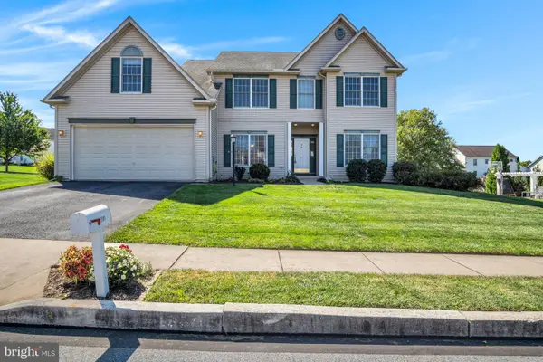 2191 Canterbury Dr, MECHANICSBURG, PA 17055