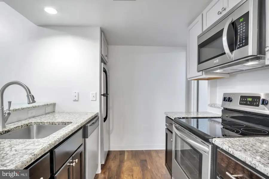 133 W Locust St #221, Mechanicsburg, PA 17055 - #2
