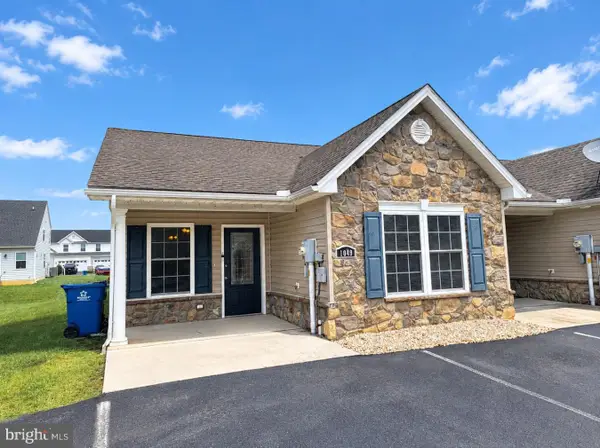 1049 Newville Rd, CARLISLE, PA 17013