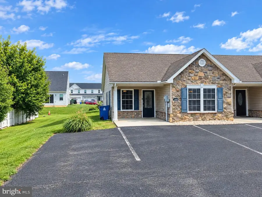 1049 Newville Rd, Carlisle, PA 17013 - #2