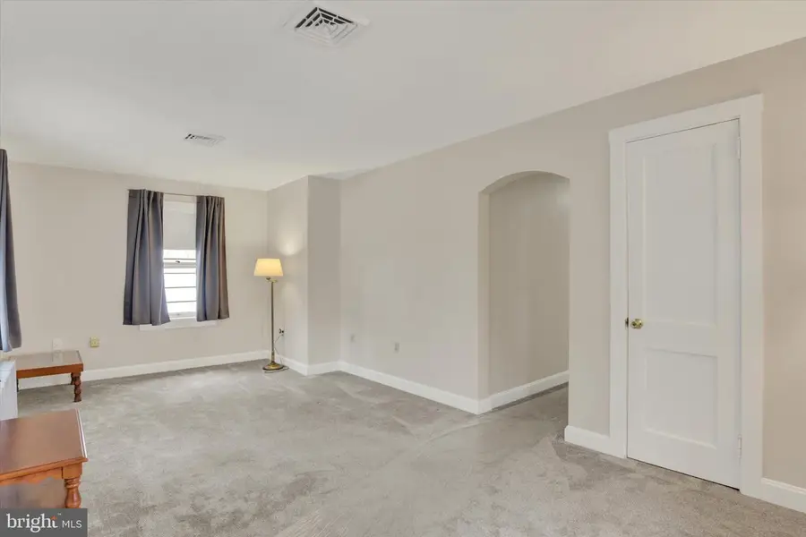 433 W Keller St, Mechanicsburg, PA 17055 - #2