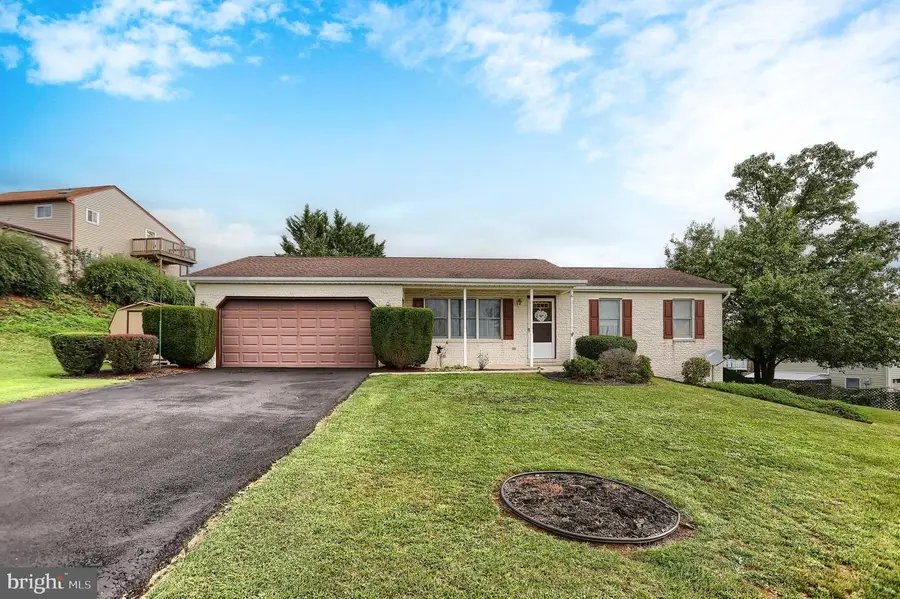 6 Meadowview Dr, Carlisle, PA 17013 - #3