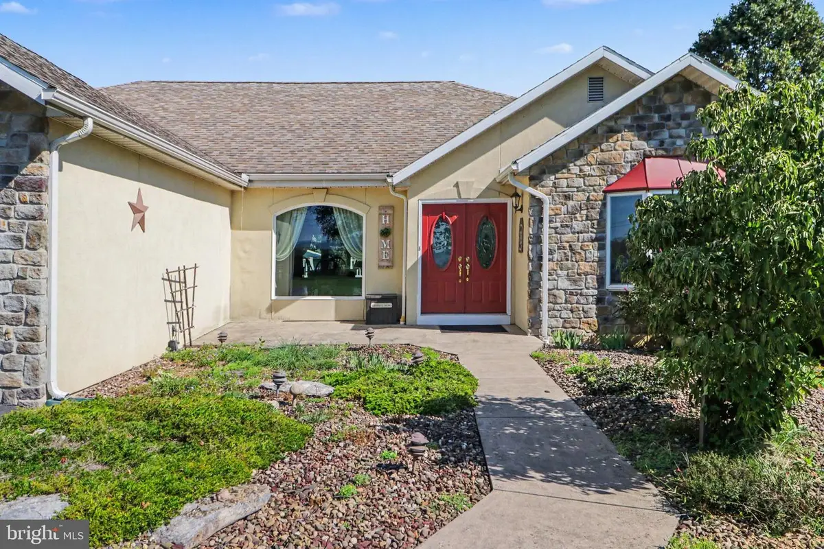 837 York Rd, Carlisle, PA 17015 - #1