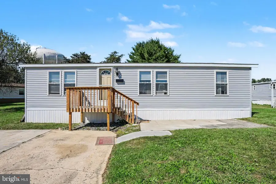 19 Heather Dr, Carlisle, PA 17013 - #2