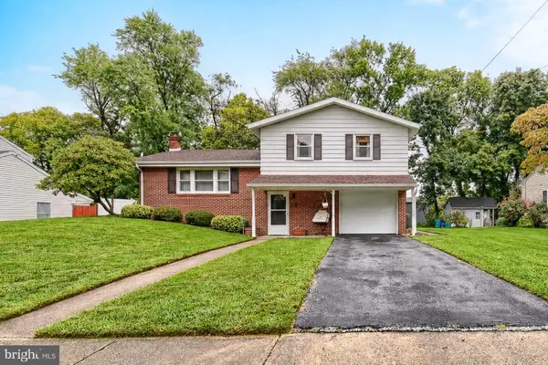 245 Glenn Rd, CAMP HILL, PA 17011