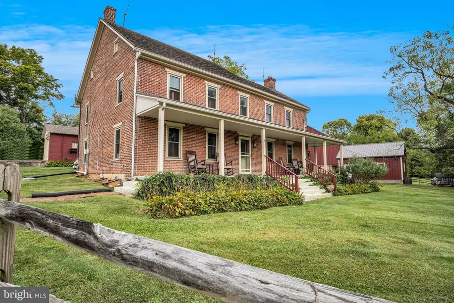 1602 W Lisburn Rd, Mechanicsburg, PA 17055 - #2