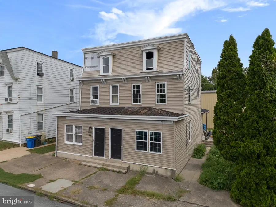 225 Market St, New Cumberland, PA 17070 - #2