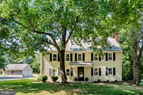 374 Mcallister Church Rd, CARLISLE, PA 17015