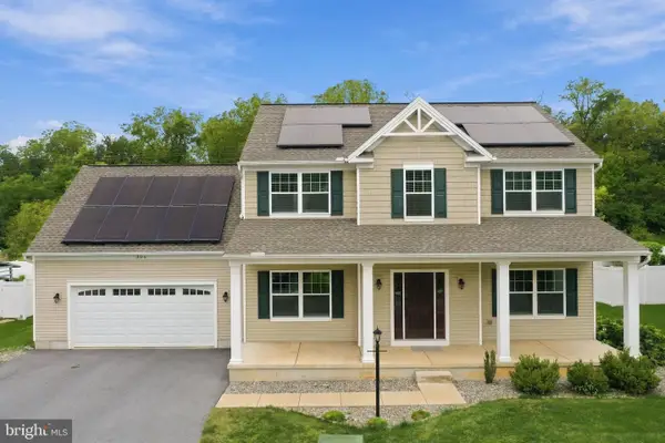 304 Lexington Ln, SHIPPENSBURG, PA 17257