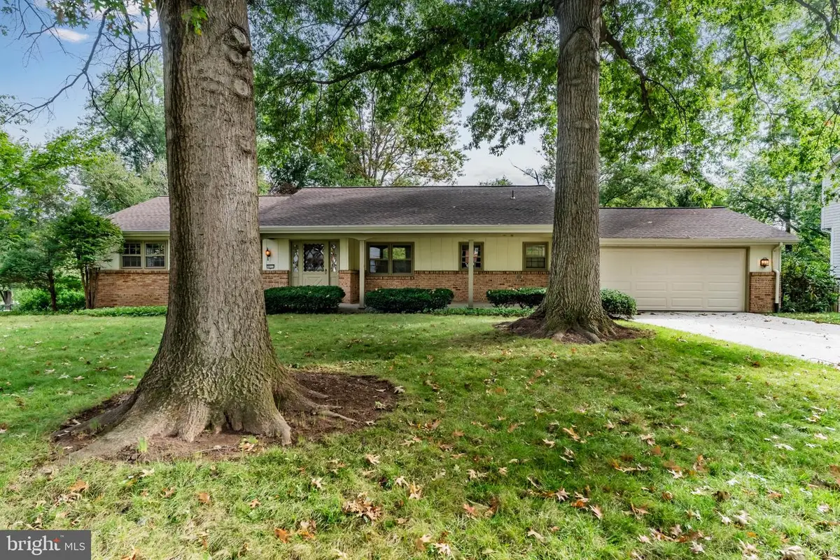 811 Mandy Ln, Camp Hill, PA 17011 - #1