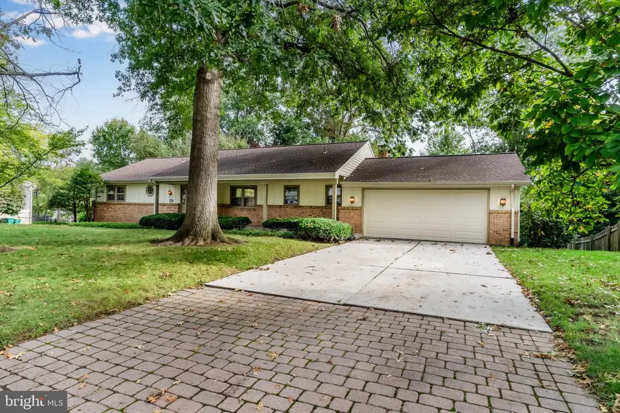 811 Mandy Ln, Camp Hill, PA 17011 - #3