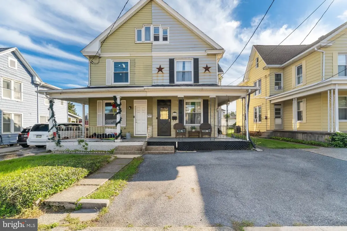 38 N Enola Dr, Enola, PA 17025 - #1