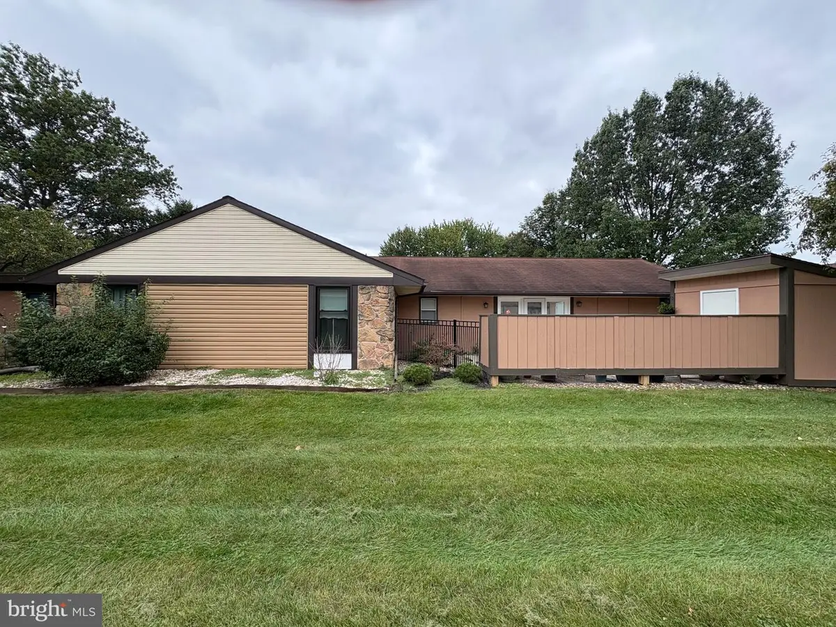 16 Abbey Ct #16, Carlisle, PA 17015 - #1