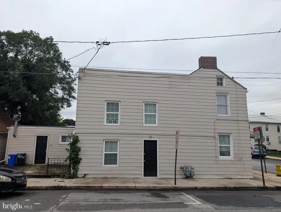 31 & 33 N Penn St, Shippensburg, PA 17257 - #2