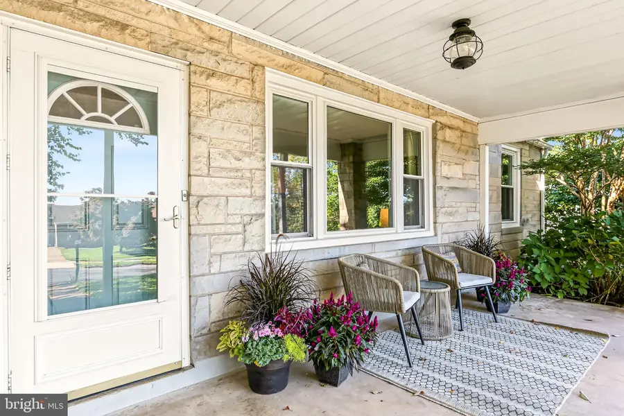 810 Allen St, New Cumberland, PA 17070 - #3