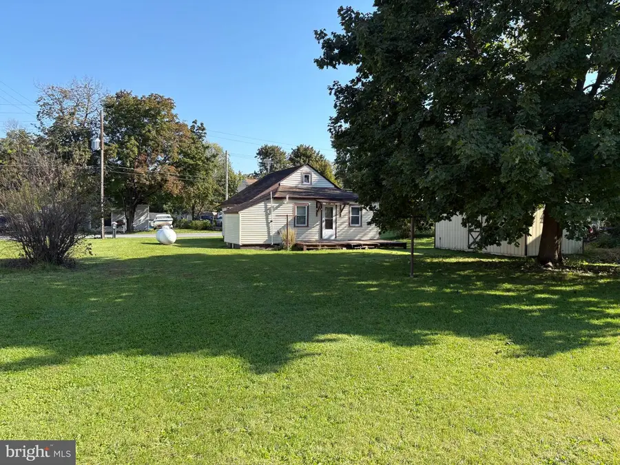 18 Fairfield St, Mount Holly Springs, PA 17065 - #3