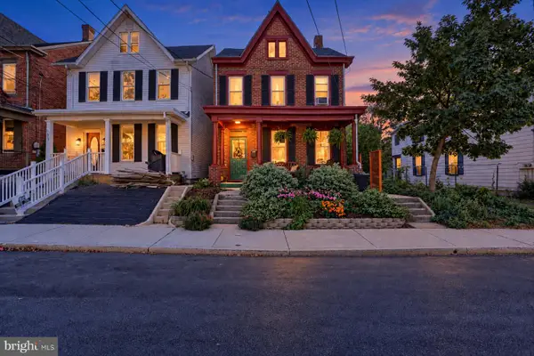 617 N West St, CARLISLE, PA 17013