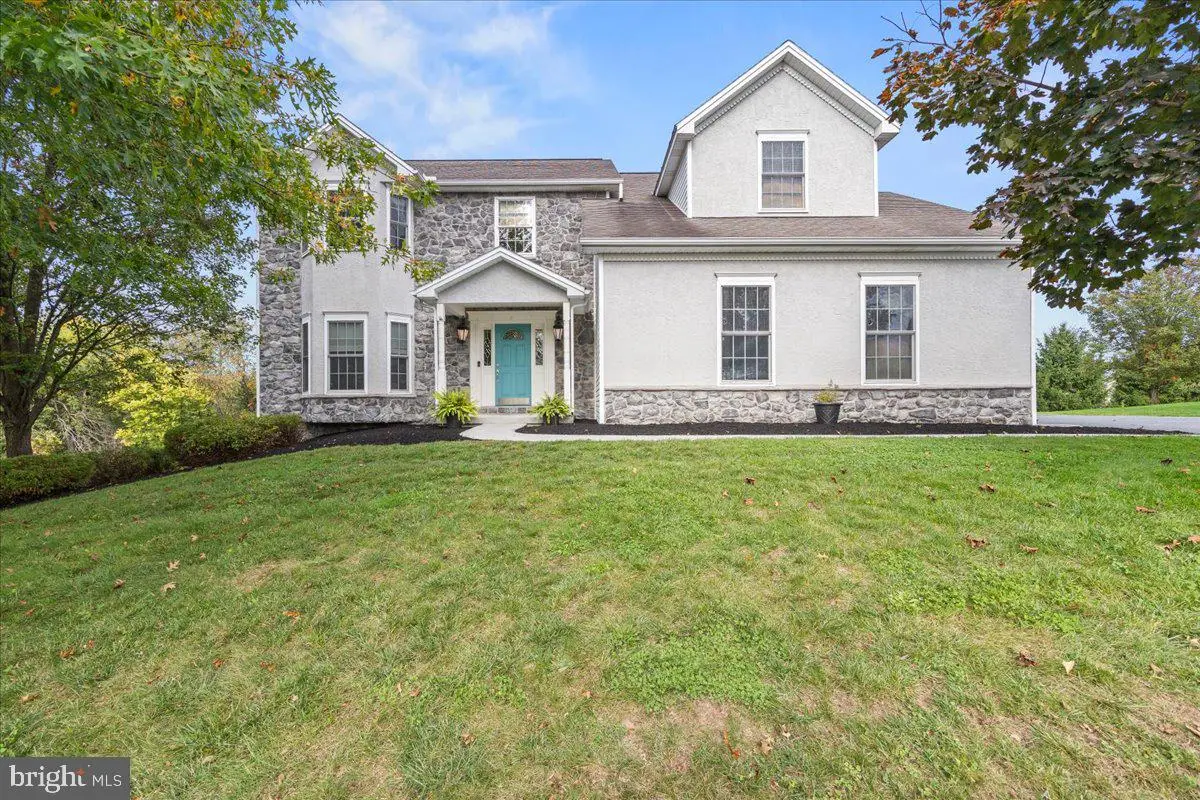 3925 Silver Brook Dr, Mechanicsburg, PA 17050 - #1