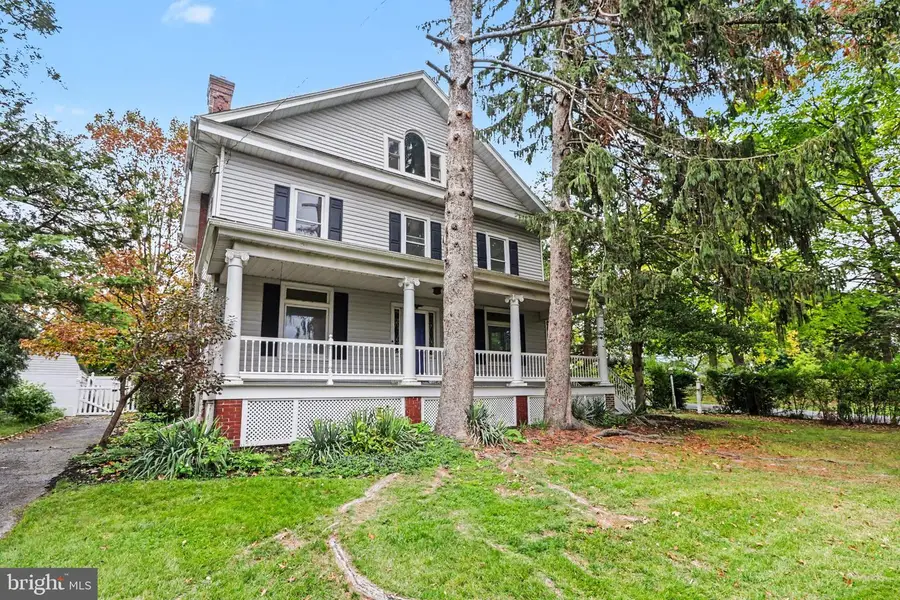 821 Ohio Ave, Lemoyne, PA 17043 - #3